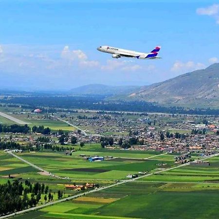 ホテル Hospedaje Monaco - Jauja Airport エクステリア 写真